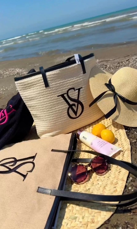 ساک مسافرتی ویکتوریاسکرت