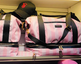 تراول بگ ویکتوریاسکرت