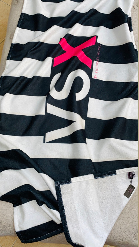 حوله استخری ویکتوریاسکرت