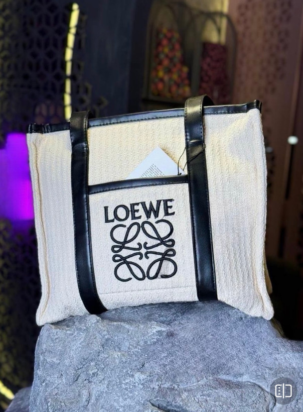 کیف دوشی loewe