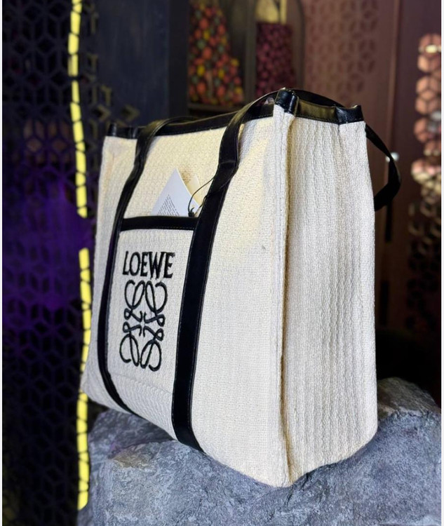 کیف دوشی loewe