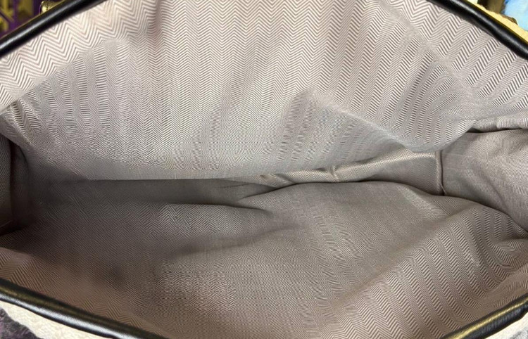 کیف دوشی ویکتوریا سکرت