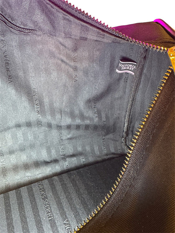 ساک ورزشی ویکتوریا