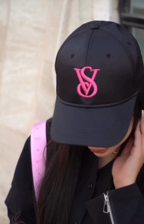 کلاه ویکتوریا سکرت _ VS