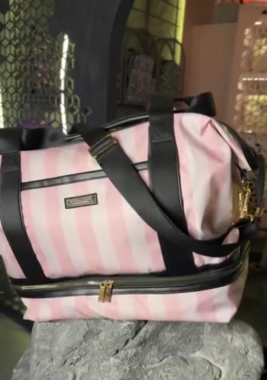 ساک مسافرتی Victoria’s Secret