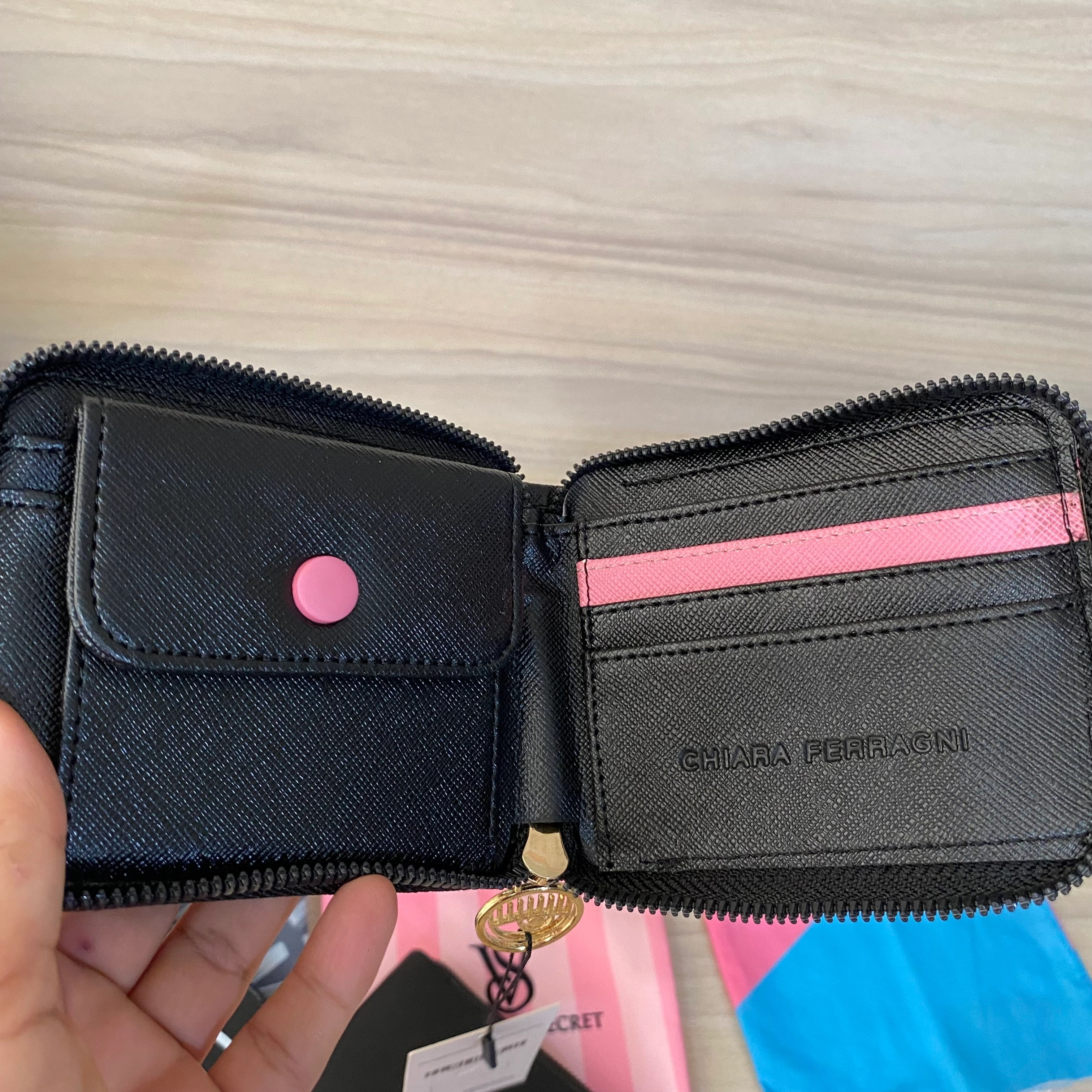 کیف پول با جای اسکناس کیارا