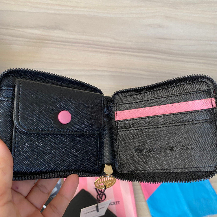 کیف پول با جای اسکناس کیارا