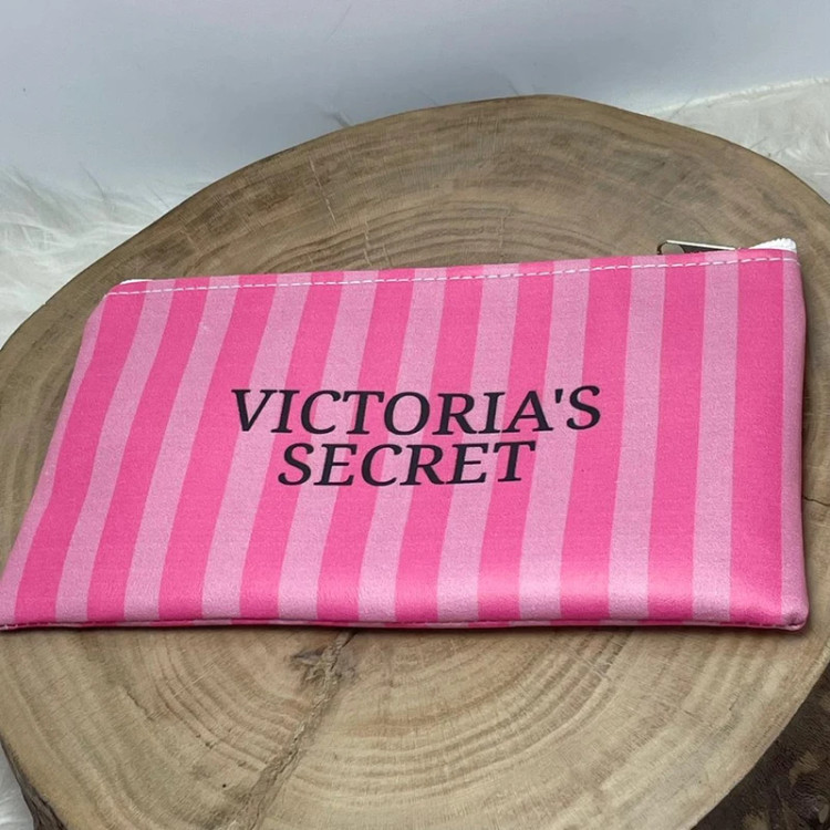 کیف آرایشی ویکتوریاسکرت