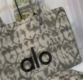 توت بگ الو اورجینال _alo