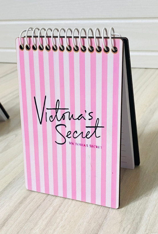 دفترچه ویکتوریاسکرت