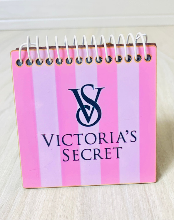 دفترچه ویکتوریاسکرت