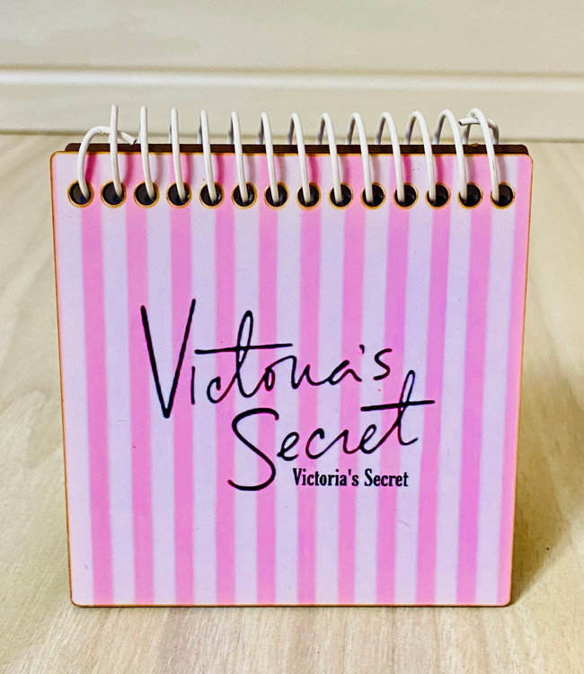 دفترچه ویکتوریاسکرت