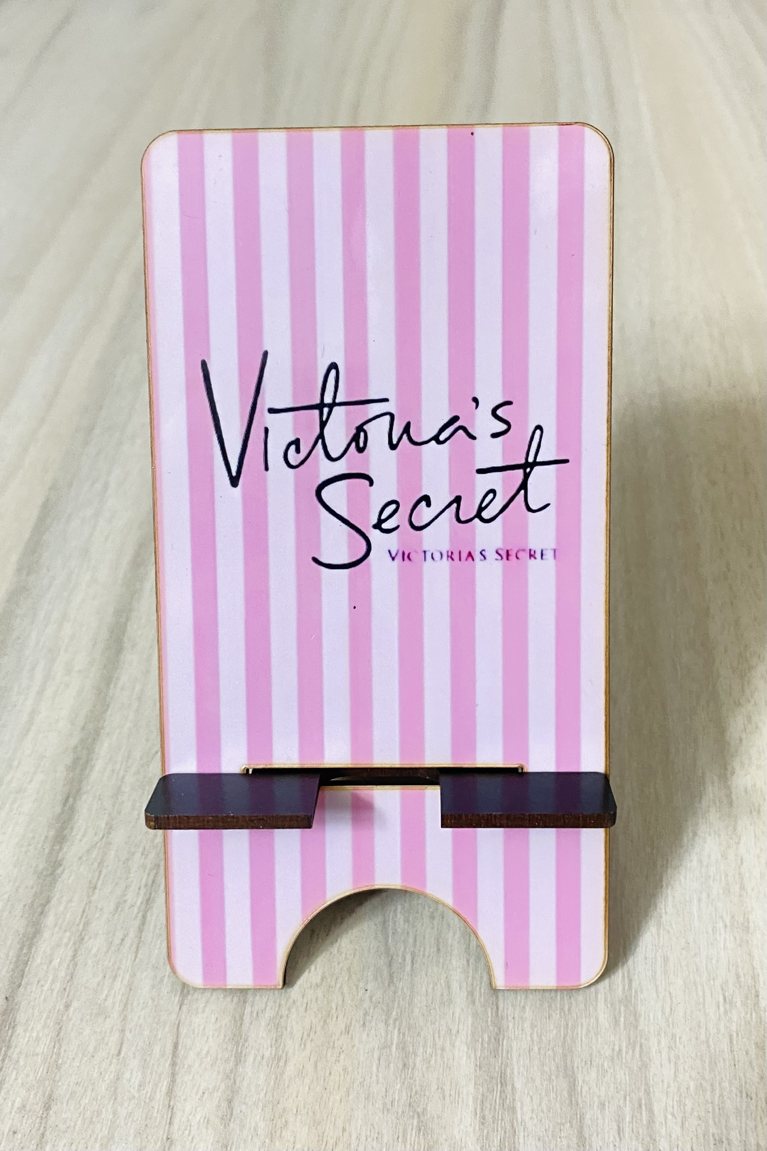 پایه نگهدارنده گوشی موبایل ویکتوریا سکرت