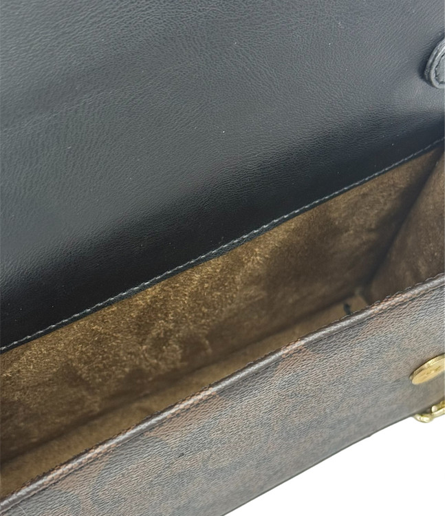 کیف دوشی کوچ