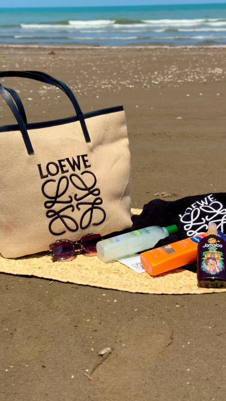 کیف کنفی Loewe
