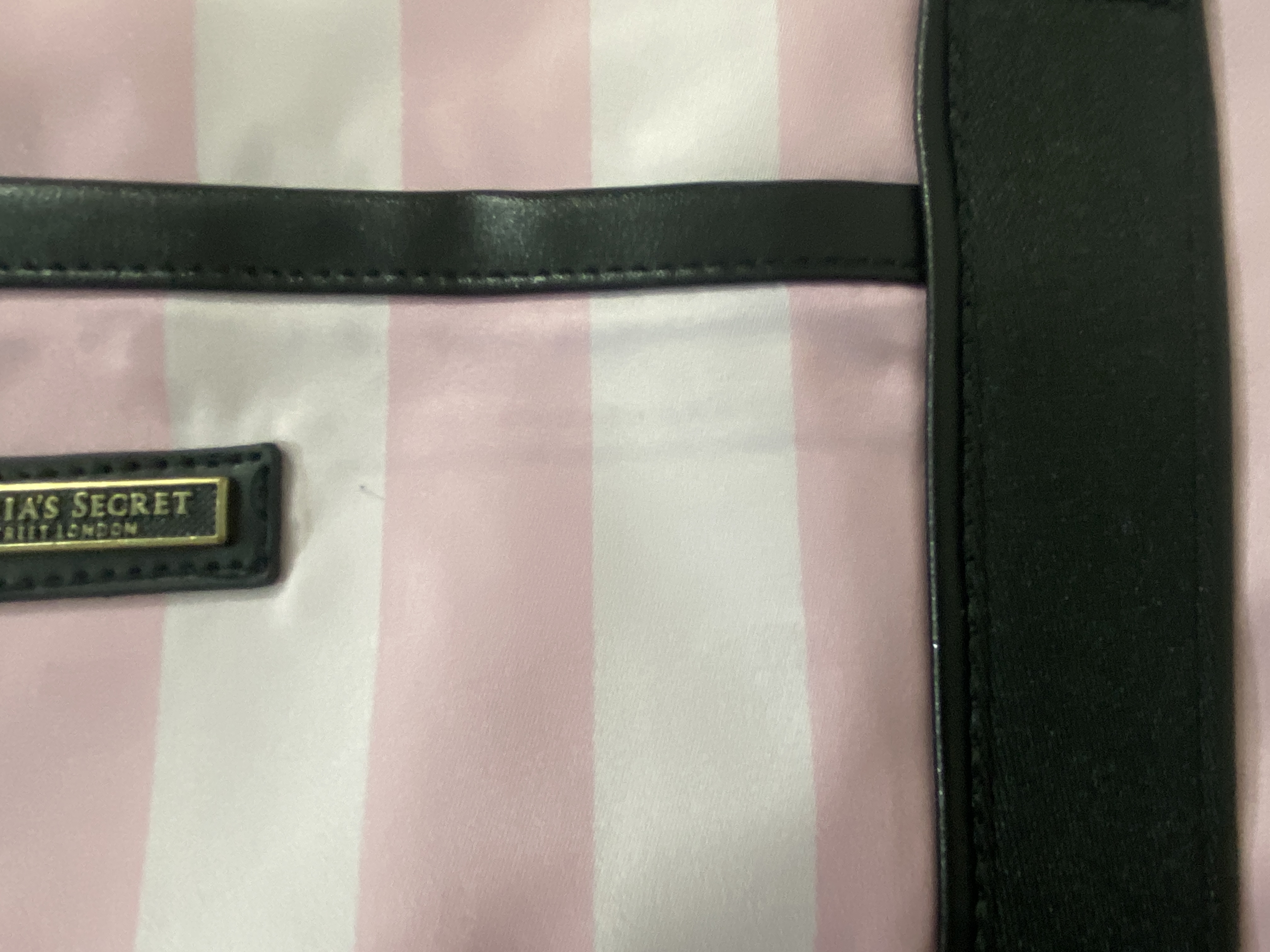 ساک مسافرتی  Victoria’s Secret