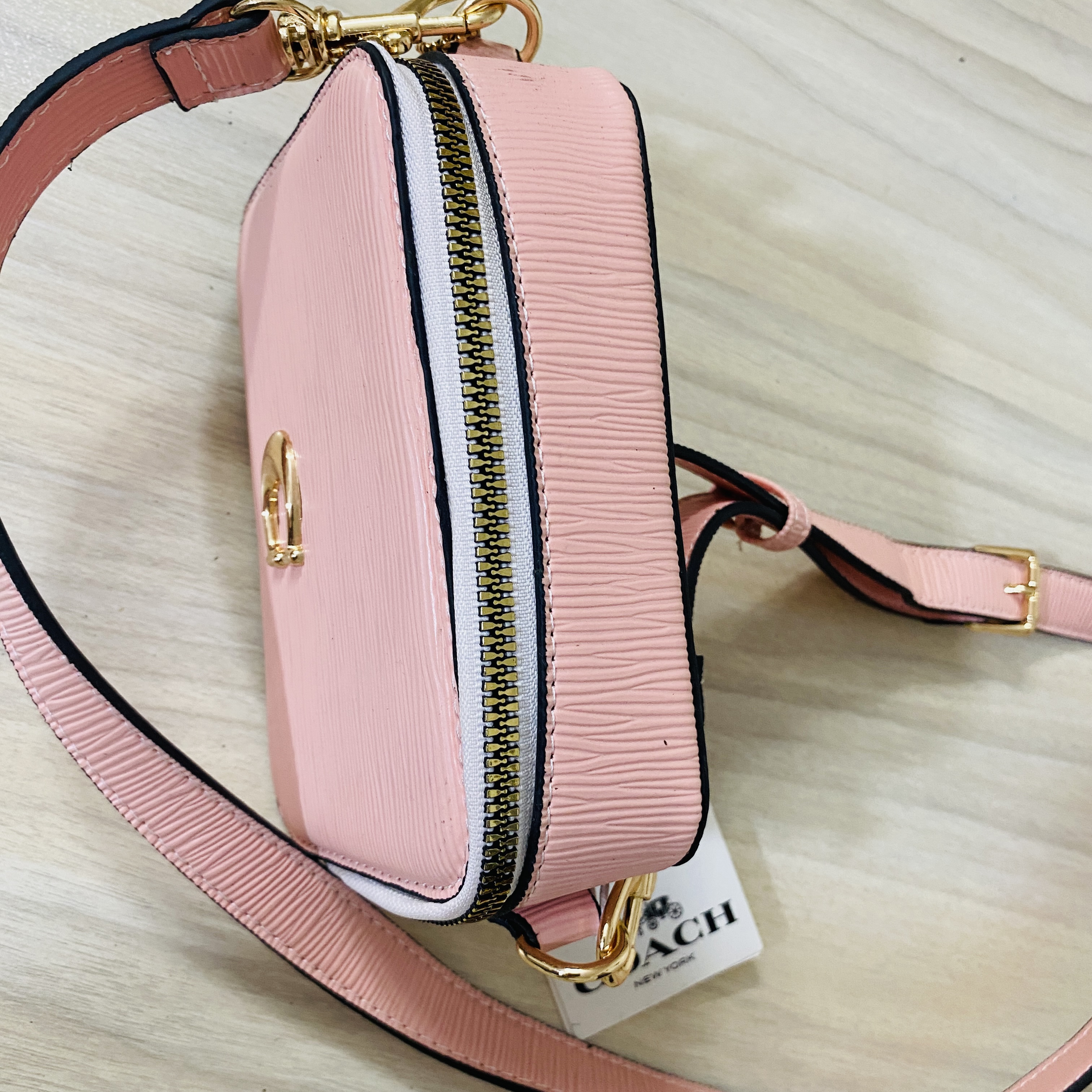 کیف دوشی کوچ coach