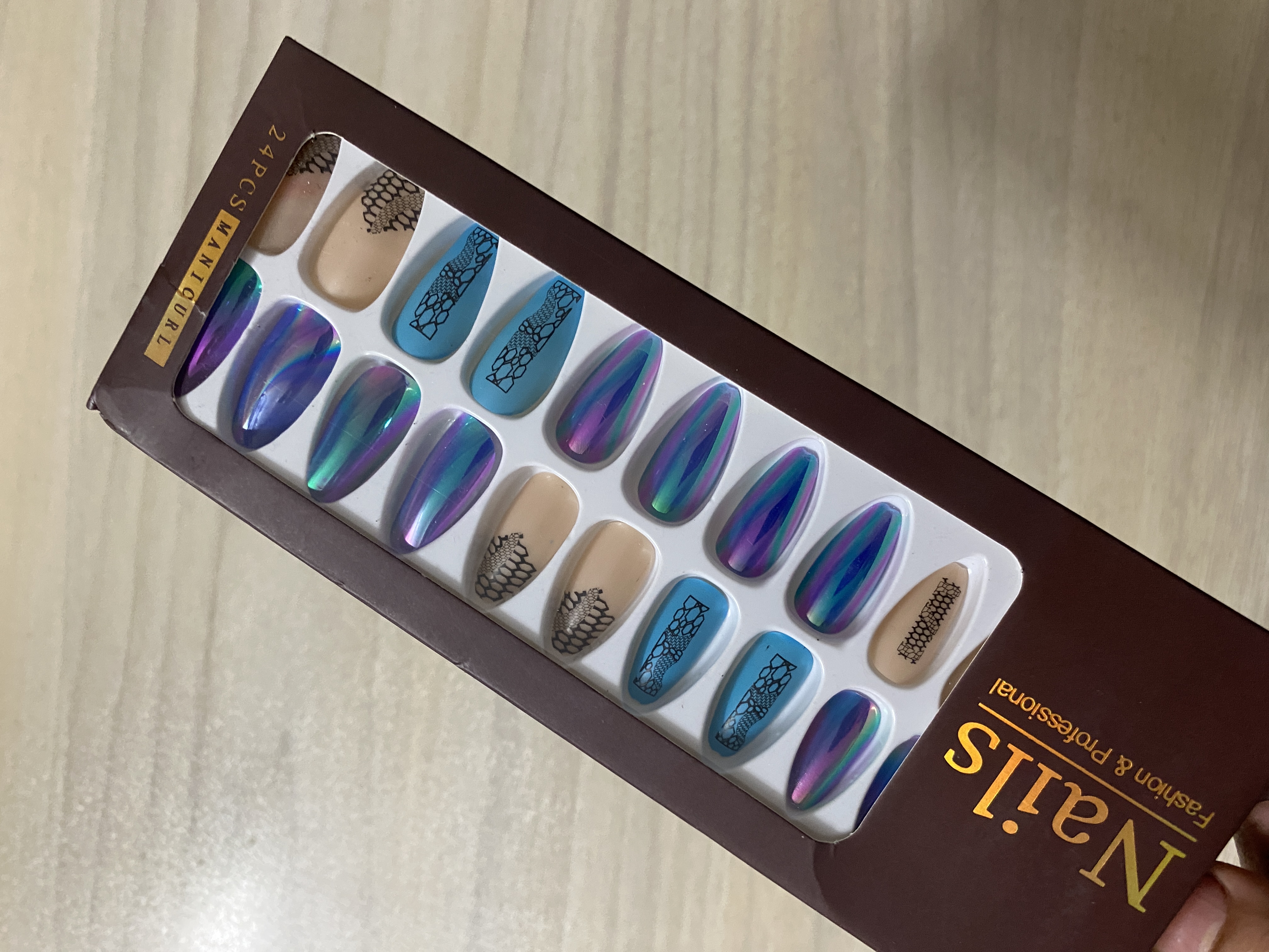 ناخن مصنوعی 24 عددی