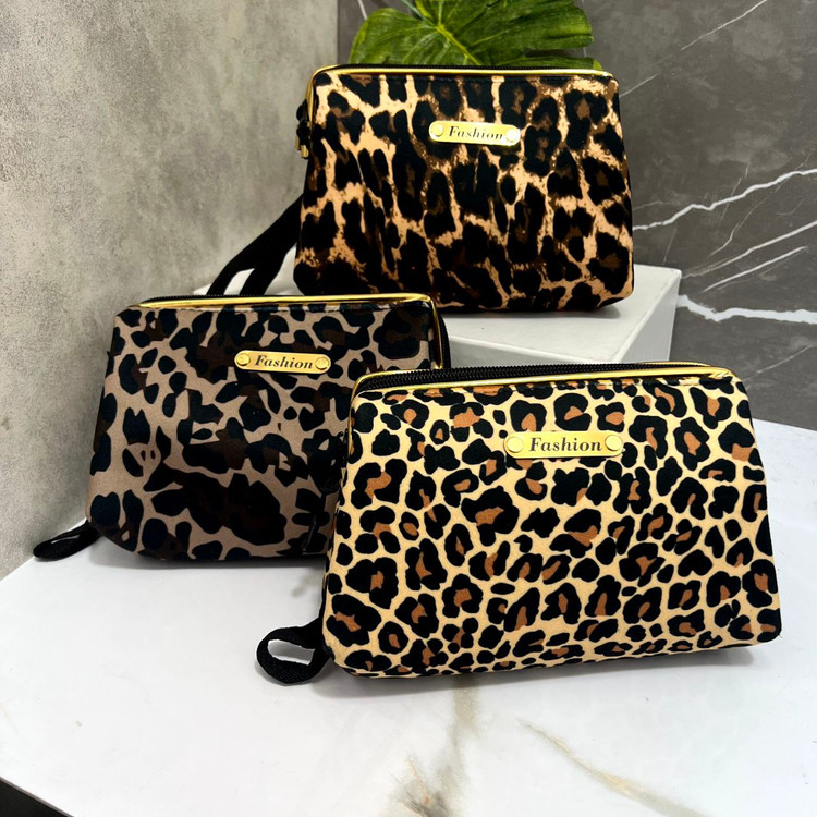 کیف لوازم آرایش پلنگی