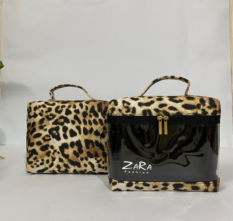 کیف سایز بزرگ آرایشی پلنگی