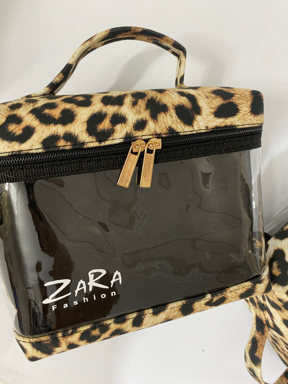 کیف صندوقی آرایشی پلنگی