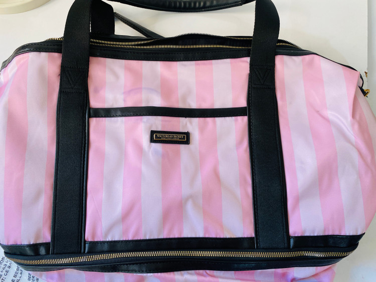 تراول بگ ویکتوریاسکرت