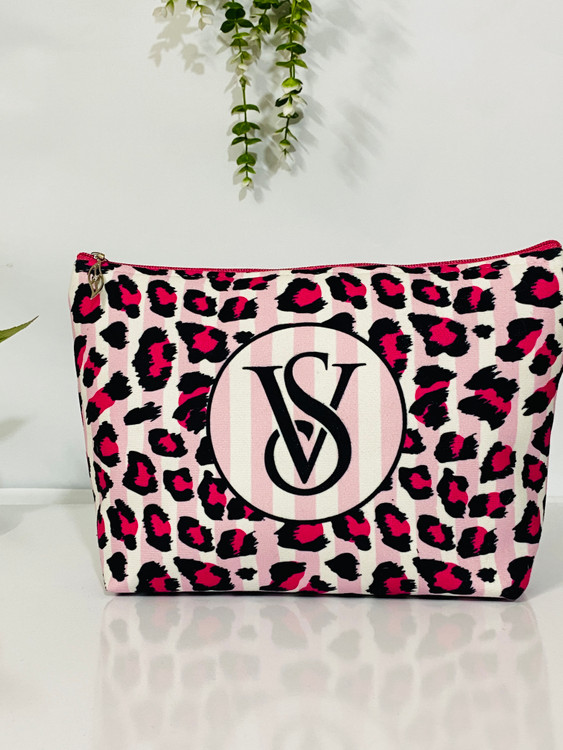 کیف لوازم آرایش ویکتوریاسکرت