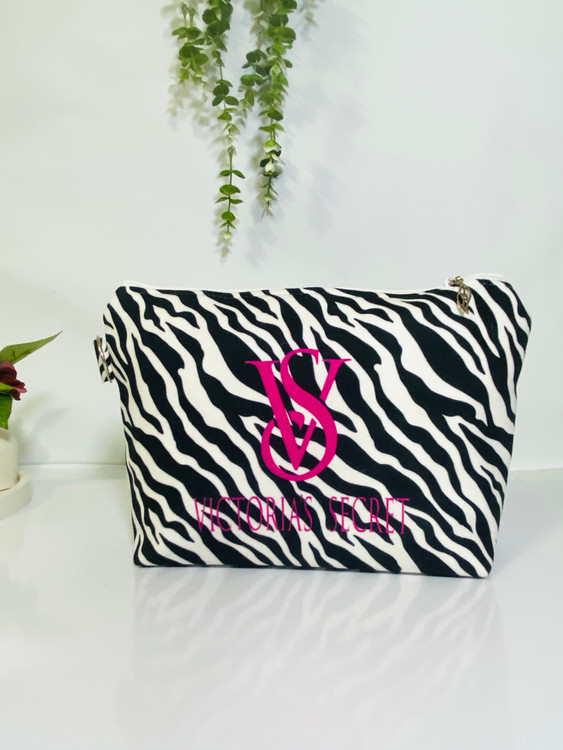 کیف لوازم آرایش ویکتوریاسکرت