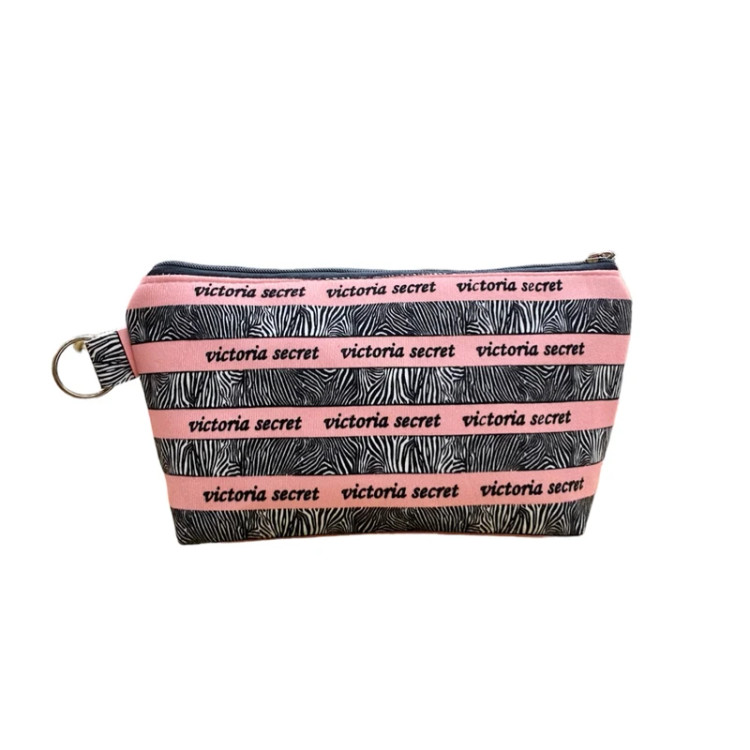 کیف لوازم آرایش ویکتوریا سکرت سایز خیلی بزرگ