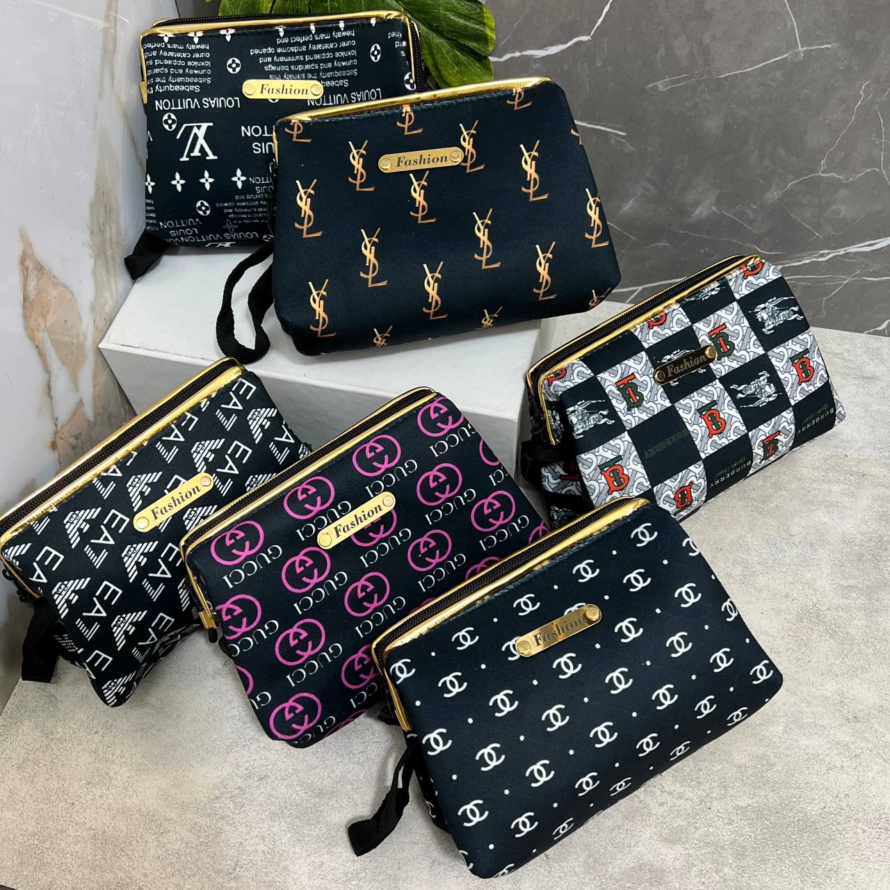 کیف لوازم آرایش مخمل