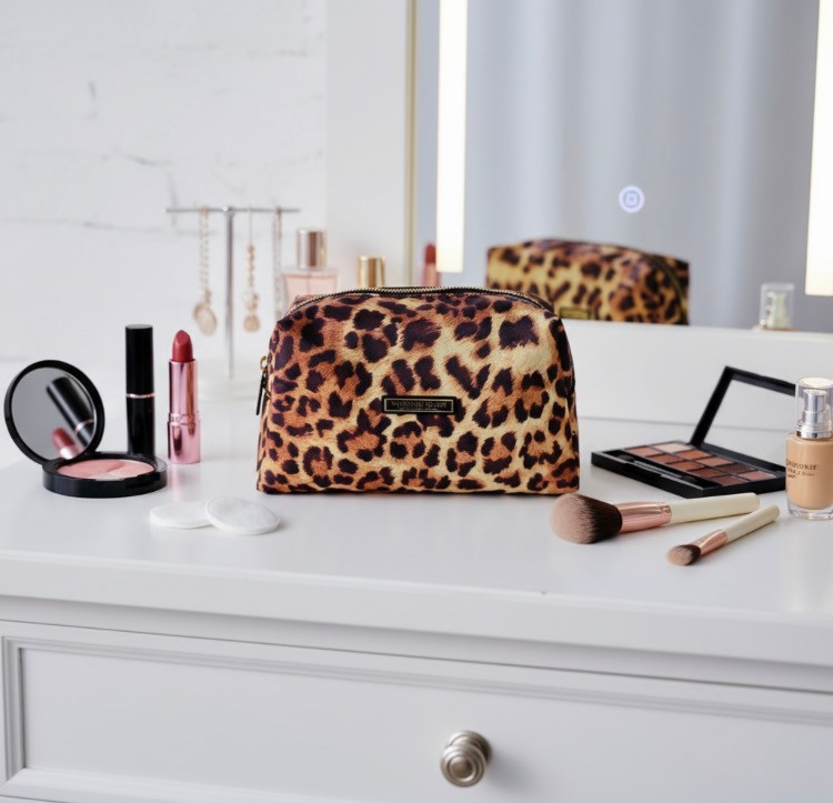 کیف آرایشی ویکتوریا سکرت ( وارداتی)