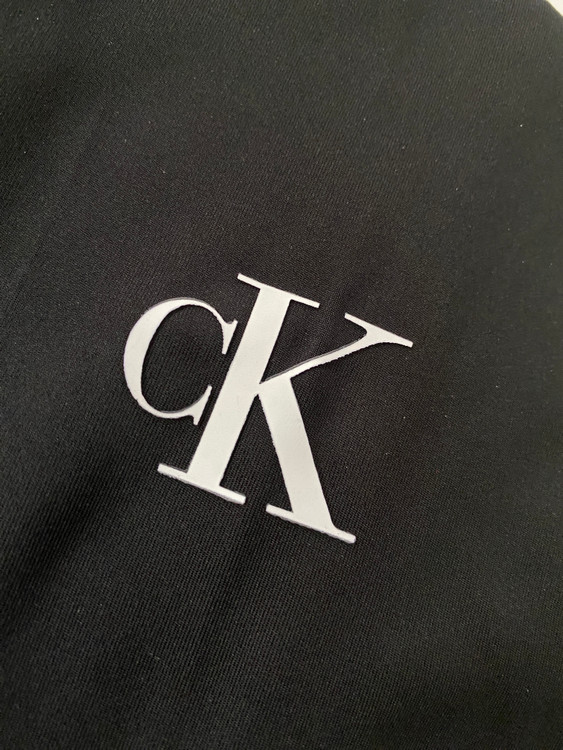 لگ ورزشی Calvin Klein