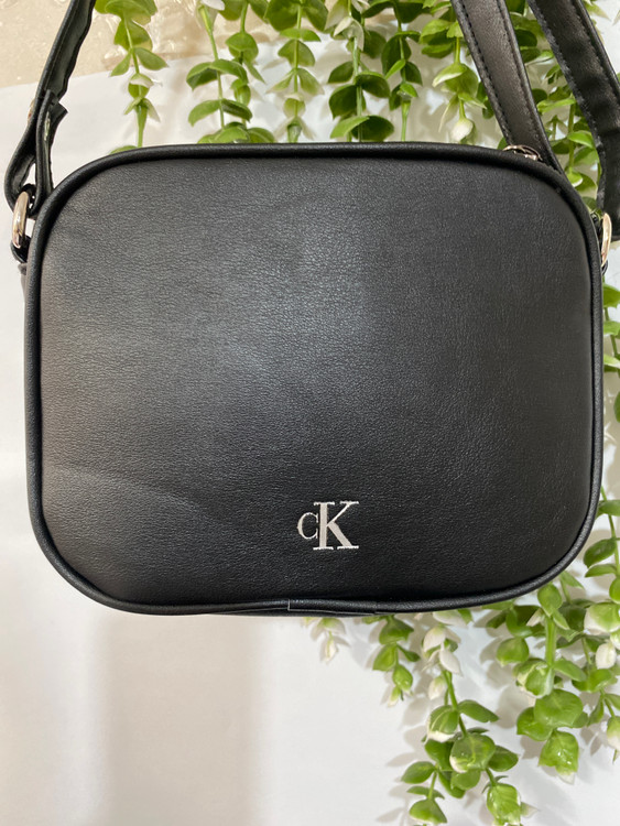 کیف دوشی کلوین کلین ( وارداتی)